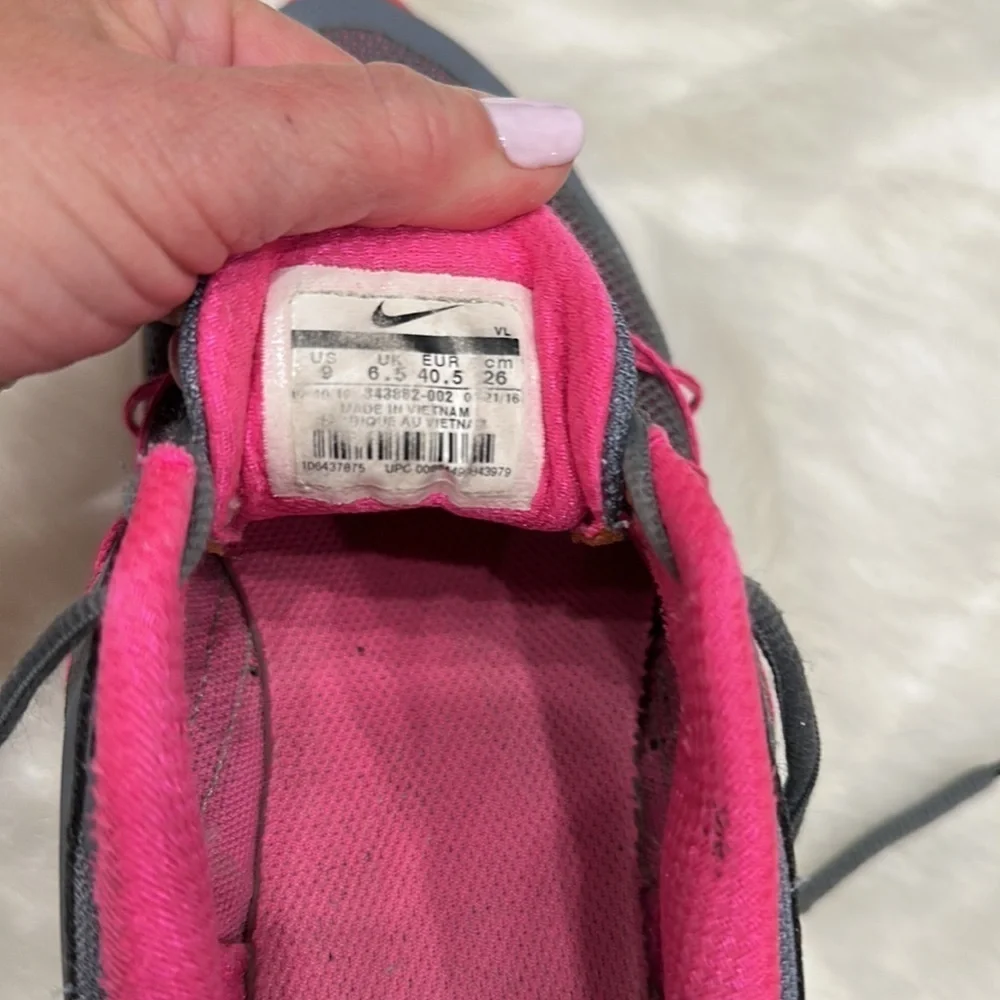Nike air pink and grey size 9